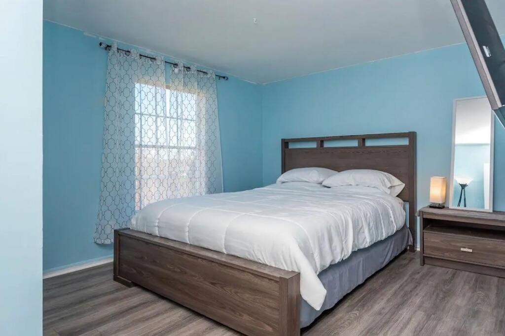 20Min To International Airport! 10Min To Pnc Music! Wifi Apartment Шарлът Екстериор снимка